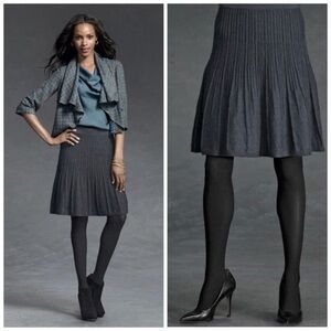 Cabi Vogue Jet Black Ribbed Knit Pleated Pull on Skirt Stretch Sweater VTG